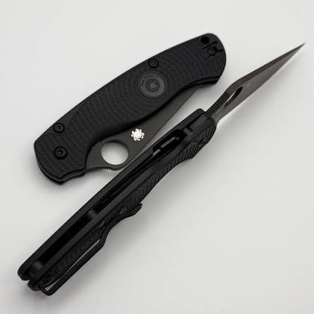 SPYDERCO - Para Military 2 Lightweight Black Blade