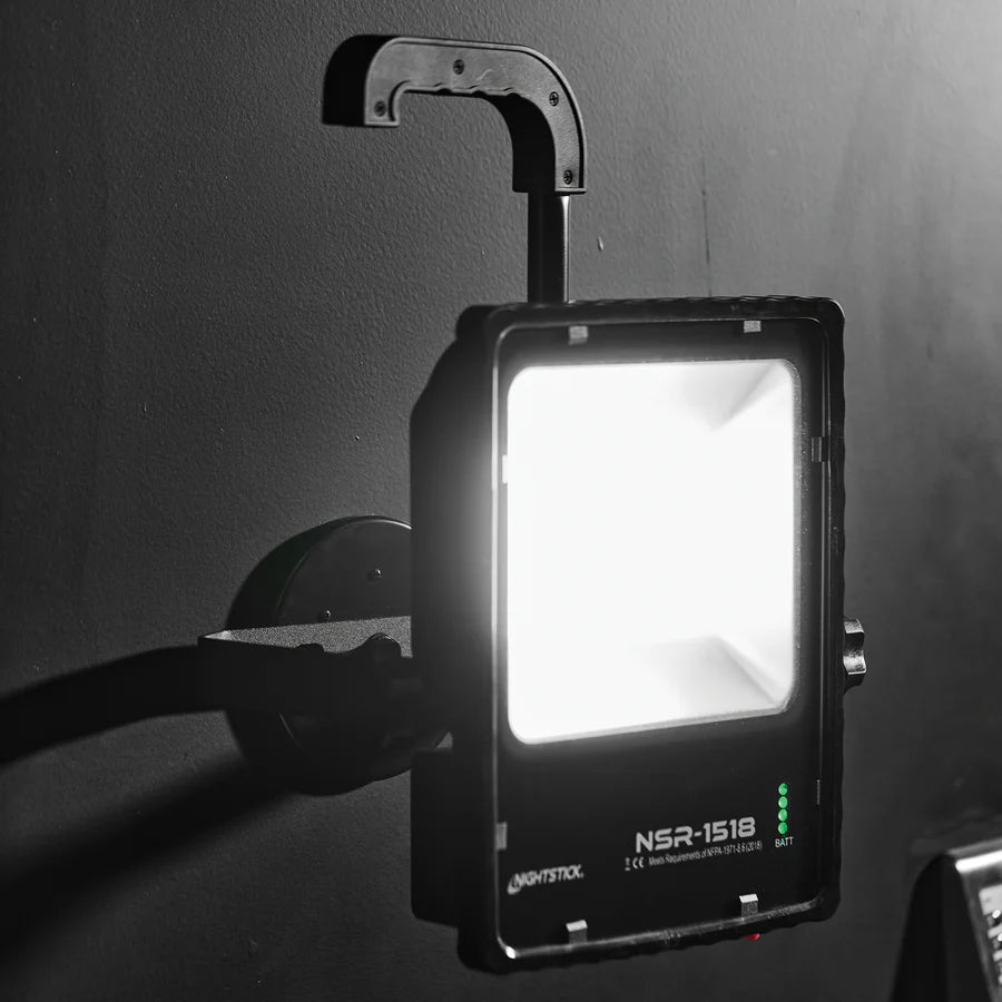Nightstick NSR-1518 Rechargeable High-Lumen LED Scene Light